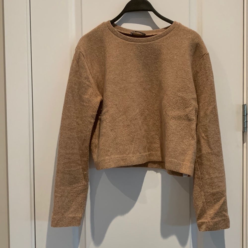 Crop sweater